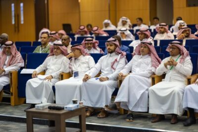 متابعة ذكية لأكثر من 11الف حاوية نفايات و500 ناقلة من قبل امانة عسير