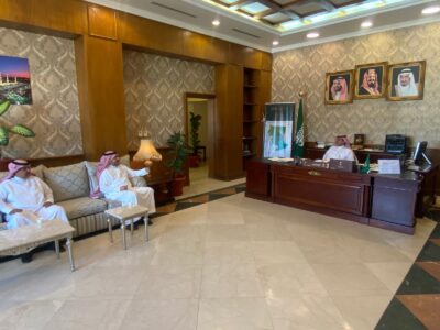 ” آل حامد ” يستقبل رئيس جامعة بيشة