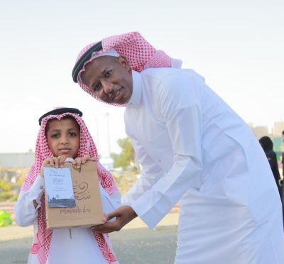 مبادرة احنا معاكم ترسم البهجة في العيد