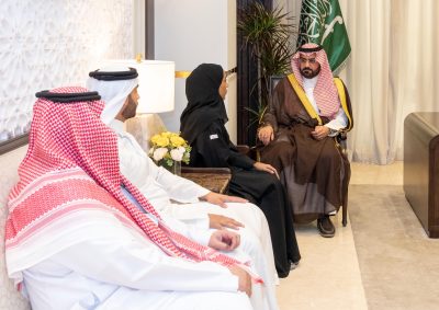 وكيل المحافظة يستقبل رئيس وأعضاء مؤسسة “سين الوقفية” ويشيد بجهودها المجتمعية