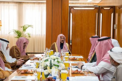 وزير الشؤون الإسلامية يزور مجمع الملك فهد لطباعة المصحف الشريف