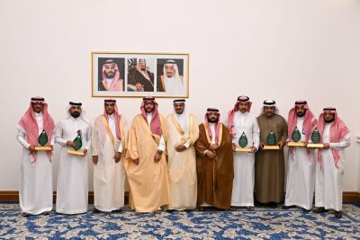 محافظ الطائف يكرم 14 مدرسة في مبادرة المدارس المستدامة