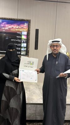 ورشة “بين بتلة ونص”.. حين يلتقي عبق الورد بسرد القصص في الطائف