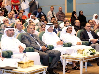 في اليوم الثاني لمهرجان الشارقة للشعر العربي … سبعة شعراء يضيئون قصر الثقافة بوهج القصيدة