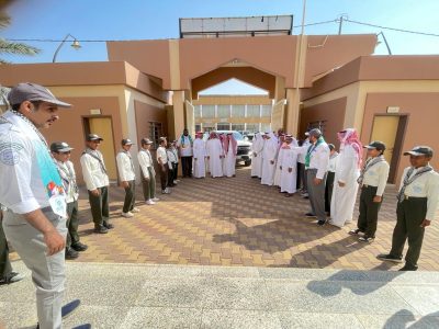 مدير تعليم بيشة يُشارك طلاب مدرسة الأمير سلطان بن عبدالعزيز الاحتفاء بـ “اليوم الوطني 93 “