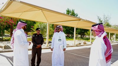 رئيس مركز الحازمي ورئيس البلدية يطلعان على الخدمات والمشاريع التنموية في جولة ميدانية