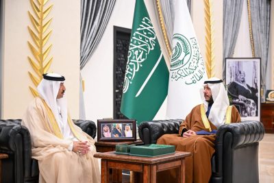 مُحافظ الطائف يطّلع على التقرير الختامي لمهرجان الديودراما المسرحي