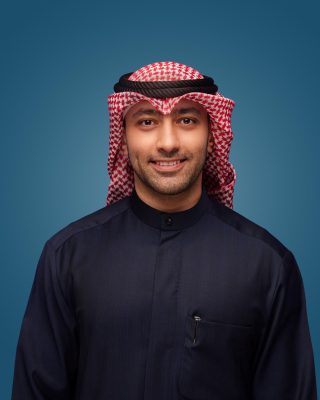 ٢٠ ألف يسجلون في مركز اعتماد بطاقات  خليجي  زين ٢٦