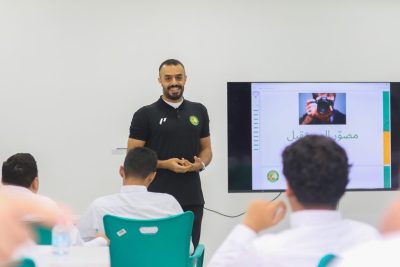 مصور المستقبل في الروضة