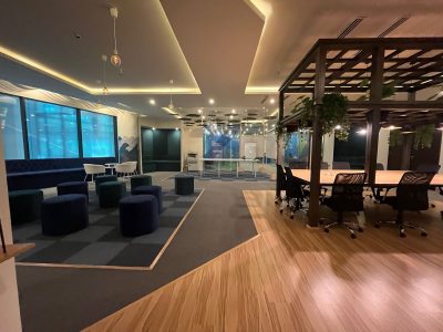 الإمام تحتضن مشاريع طالبها‬