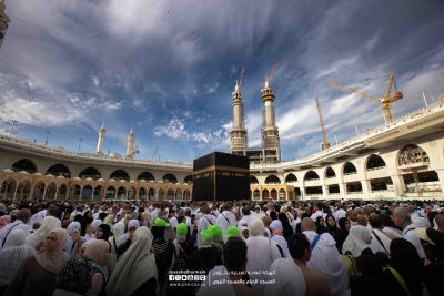 صور الغيوم تغطي سماء المسجدالحرام