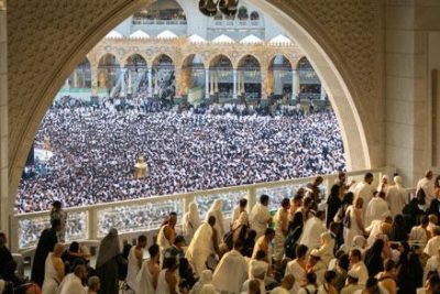 رئيس الشؤون الدينية للقاصدين والزائرين: تعاونوا مع المنظومة الأمنية، ولاتتزاحموا، وراعوا قدسية الزمان والمكان. 