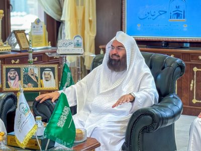 السديس يصل المدينة المنورة لإطلاق مبادرات إثرائية نوعية وتعزيز رسالة المسجد النبوي الوسطية