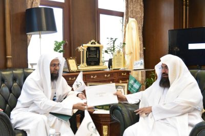 السديس التقى بفضيلة الشيخ الدكتور برهجي المشرف على البرنامج وثمن مخرجاته