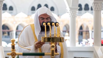“السديس” خطيباً وإماماً في صلاة عيد الأضحى بالمسجد الحرام و”المهنا” في الحرم النبوي