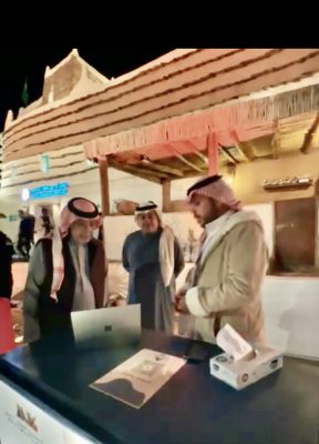 الرئيس التنفيذي لهيئة المسرح والفنون الآدائية يزور ركن نادي الإرشاد  السياحي بقلاع  آل أبو نقطة