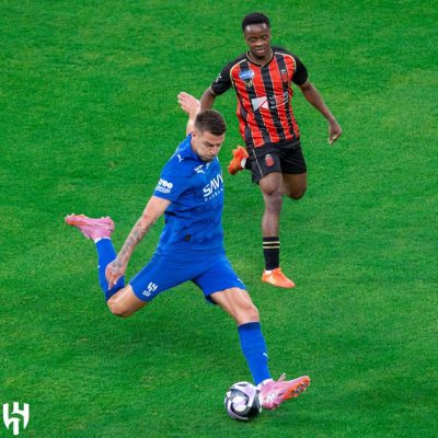 الهلال يتغلب على الرياض بهدفين دون رد في الجولة الأولى من دوري روشن السعودي