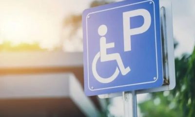 ضبط 2275 مركبة مخالفة متوقفة في أماكن ذوي الإعاقة