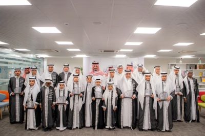 “أمير المدينة المنورة” يُدشِّن معمل “شهم” للموهوبين ويشارك أبناءه الأيتام مأدبة الإفطار الرمضاني