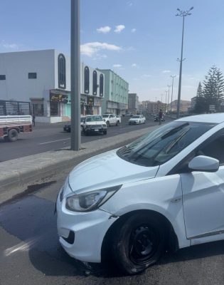 “طريق الملك خالد في ازدحام وضيق شديد – مطالبات عاجلة بتحسين السلامة وإزالة المعوقات”