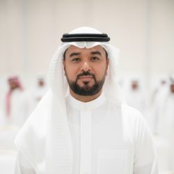 استخدام الطِّيبُ في يَومِ الجُمُعَةِ