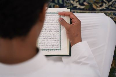 رئاسة الشؤون الدينية للحرمين الشريفين تكثف برامج حلقات القرآن في العشر الأواخر