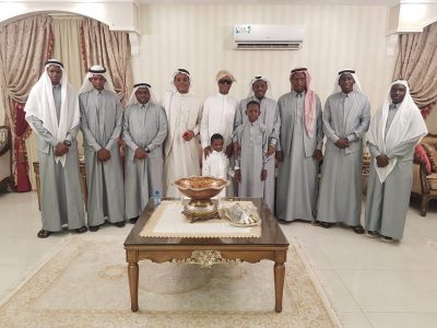 كشافة شباب مكة يعودون “أبا” في منزل  بعد الوعكة الصحية 