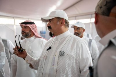 جولة تفقدية لـ “د. سندي” على مخيمات “إثراء الخير” بمنى