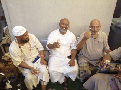 ” إثراء الخير” تبرد اجواء الحجاج بالايسكريم