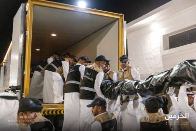 عين على الحرم ” حمل الكسوة من مجمع الملك عبدالعزيز لصناعة كسوة الكعبة المشرفة “