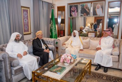 وزير الشؤون الإسلامية يشرف حفل العشاء الذي أقامه السفير السعودي في بانكوك