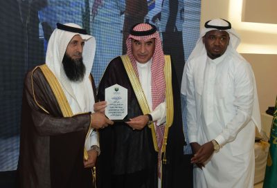 جمعية النشامى تكرّم الإعلامي (إبراهيم برناوي) تقديرًا لمسيرته المهنية في خدمة ضيوف الرحمن