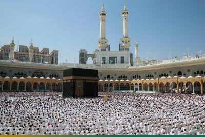  ملخص خطبة الجمعة الماضية بالمسجد الحرام  ‬⁩1446/8/15هـ 