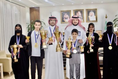 تعليم الطائف يكرم الطلبة المتأهلين للمرحلة الثالثة في دوري المدارس للرياضات الإلكترونية