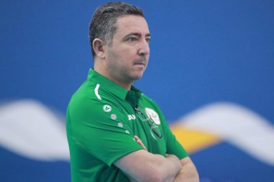 محمد بن الشيخ يشرف على تدريب المنتخب الاول لكرة الطائرة