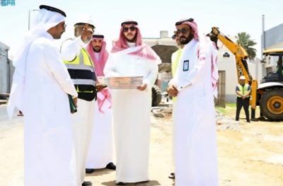 محافظ الطائف يتفقّد أعمال توسعة شارعي شهار والستين