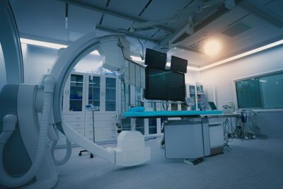 إنهاء معاناة مريضة خمسينية من الرجفان الأذيني بمدينة الملك عبدالله الطبية بمكة