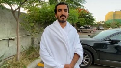 سعودي يستمتع بجمال الطائف في الطريق إلى اداء مناسك الحج