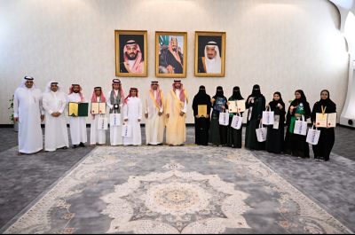 مُحافظ الطائف يُكرّم طلاب التعليم الحاصلين على جوائز دولية في معرض “ITEX” الدولي 2025