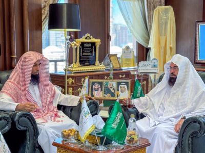 السديس يشيد بجهود الشؤون الدينية بالمسجد النبوي ويؤكد على أهمية التطوير في موسم العمرة 