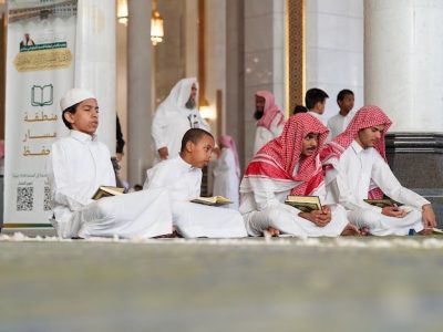 الدورة الصيفية الإثرائية الكبرى لحفظ ومراجعة القرآن الكريم بالمسجد الحرام لعام 1447هـ
