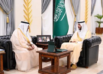 محافظ الطائف يطلع على تقرير تجمع الطائف الصحي