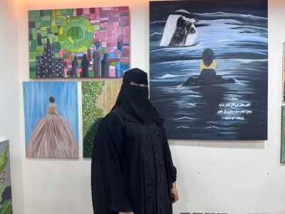 سارة الأمير… موهبة تشكيلية تصنع الجمال من الهواية