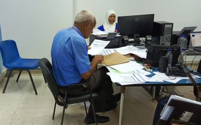 قلب البطولة النابض… ثنائي السكرتارية (السماتي) و (الحلومي  ) يضيئون كواليس عربي 11 بحيوية وإخلاص