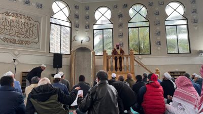 الشؤون الإسلامية تُقيم خطبة الجمعة في مسجد السلام بالعاصمة سانتياغو