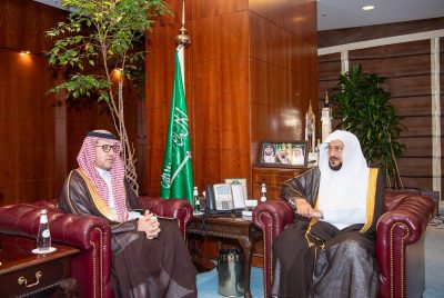 وزير الشؤون الإسلامية يستقبل سفير المملكة لدى جمهورية الهند