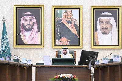 الأمير سعود بن نهار يبحث جهود تعزيز هوية العمارة السعودية بالطائف