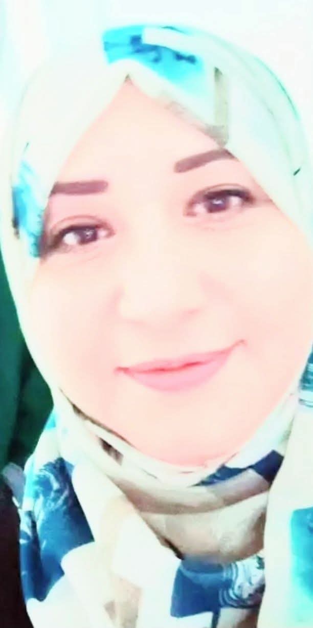 سعادة الرجل في معاملته لانثاه الحب والاحتواء