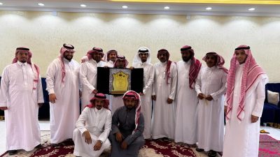 الوردية السادسة بدوريات مكة تنظم حفل تقاعد لرئيس الرقباء فهد بن جندب الثقفي