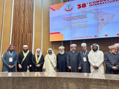 ” آل الشيخ ” يؤكد أهمية العناية بالشباب وتحصين فكرهم، وربطهم بكتاب الله وسنة نبيه